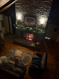 Fireplace is one of a kind! Warms up the whole cabin and makes it feel so cozy and homey. Loved it!