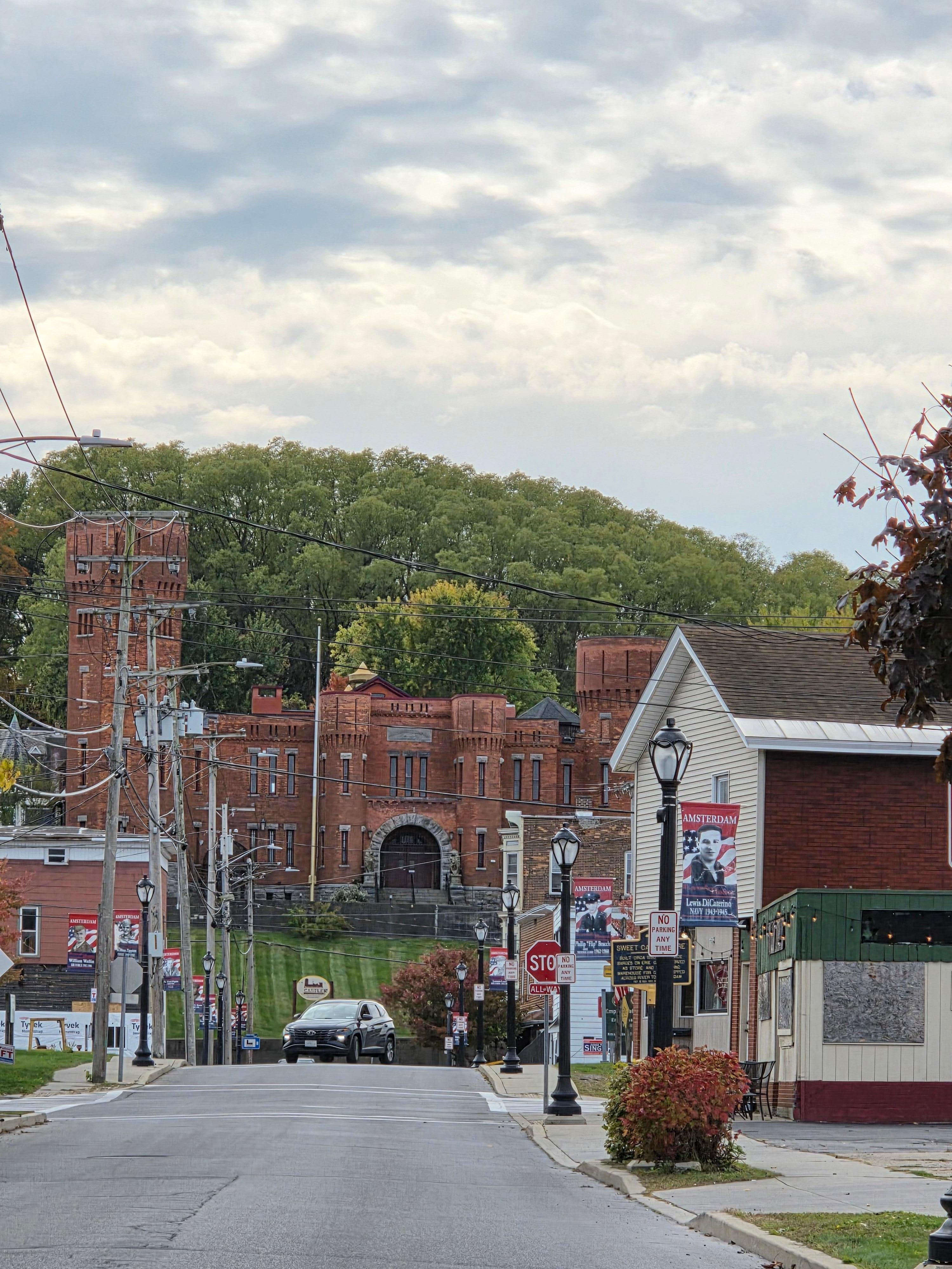 Approaching the castle from the Mohawk Valley Overlook 