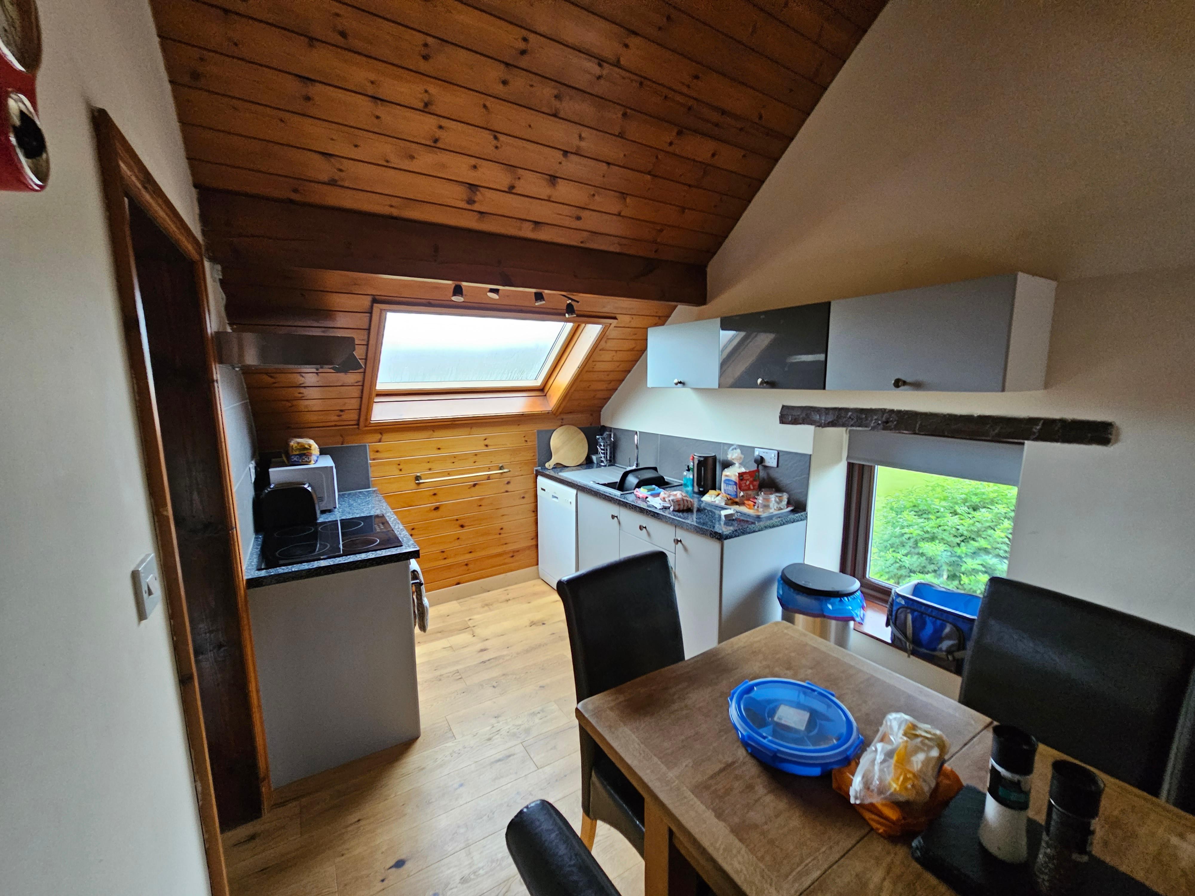 Kitchen /dining room 