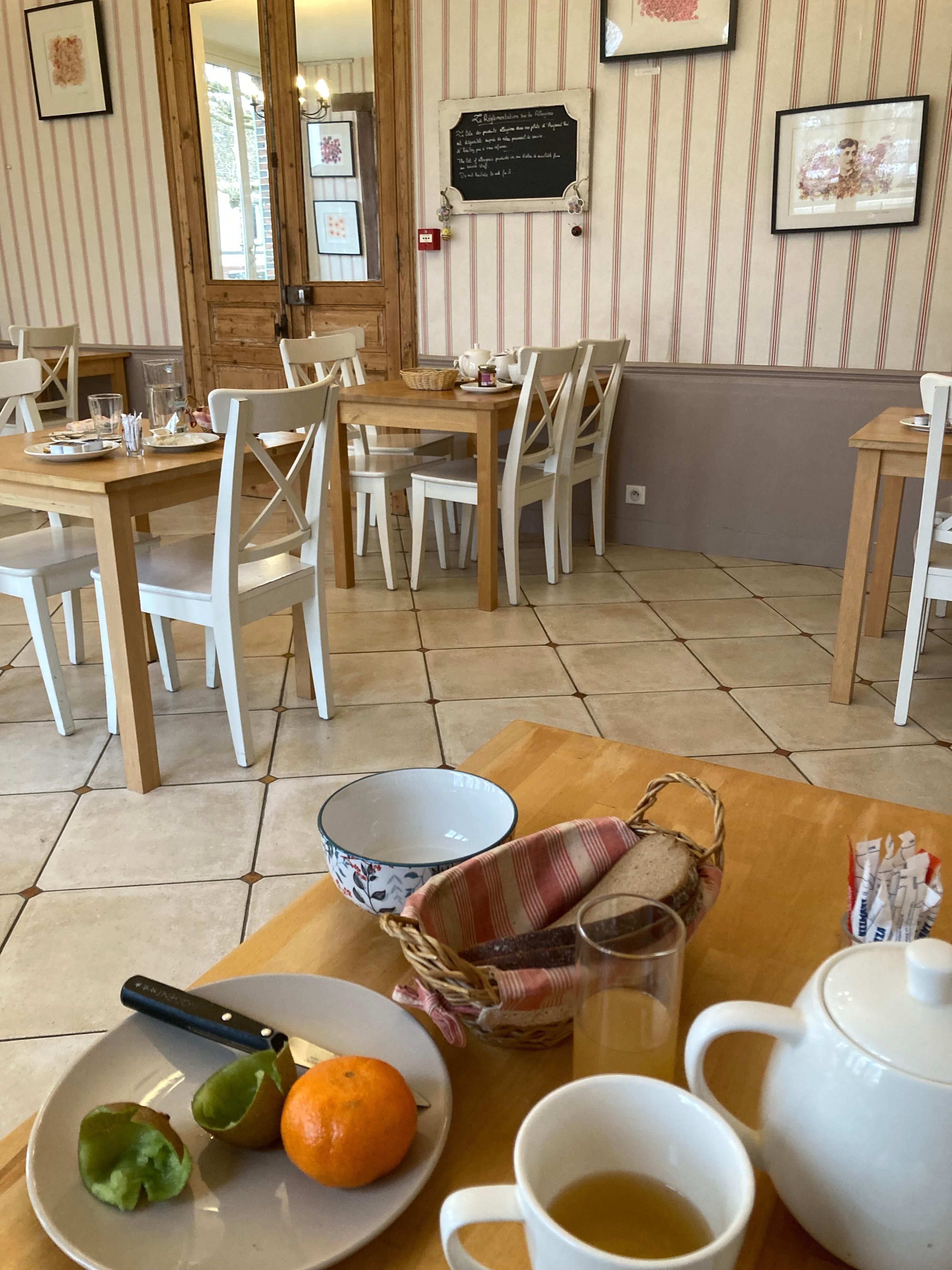 Har stor interesse for Proust og derfor meget glad for at har var med til morgenmad