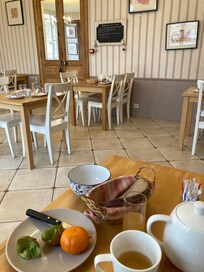 Har stor interesse for Proust og derfor meget glad for at har var med til morgenmad