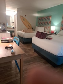 The nicely decorated room.