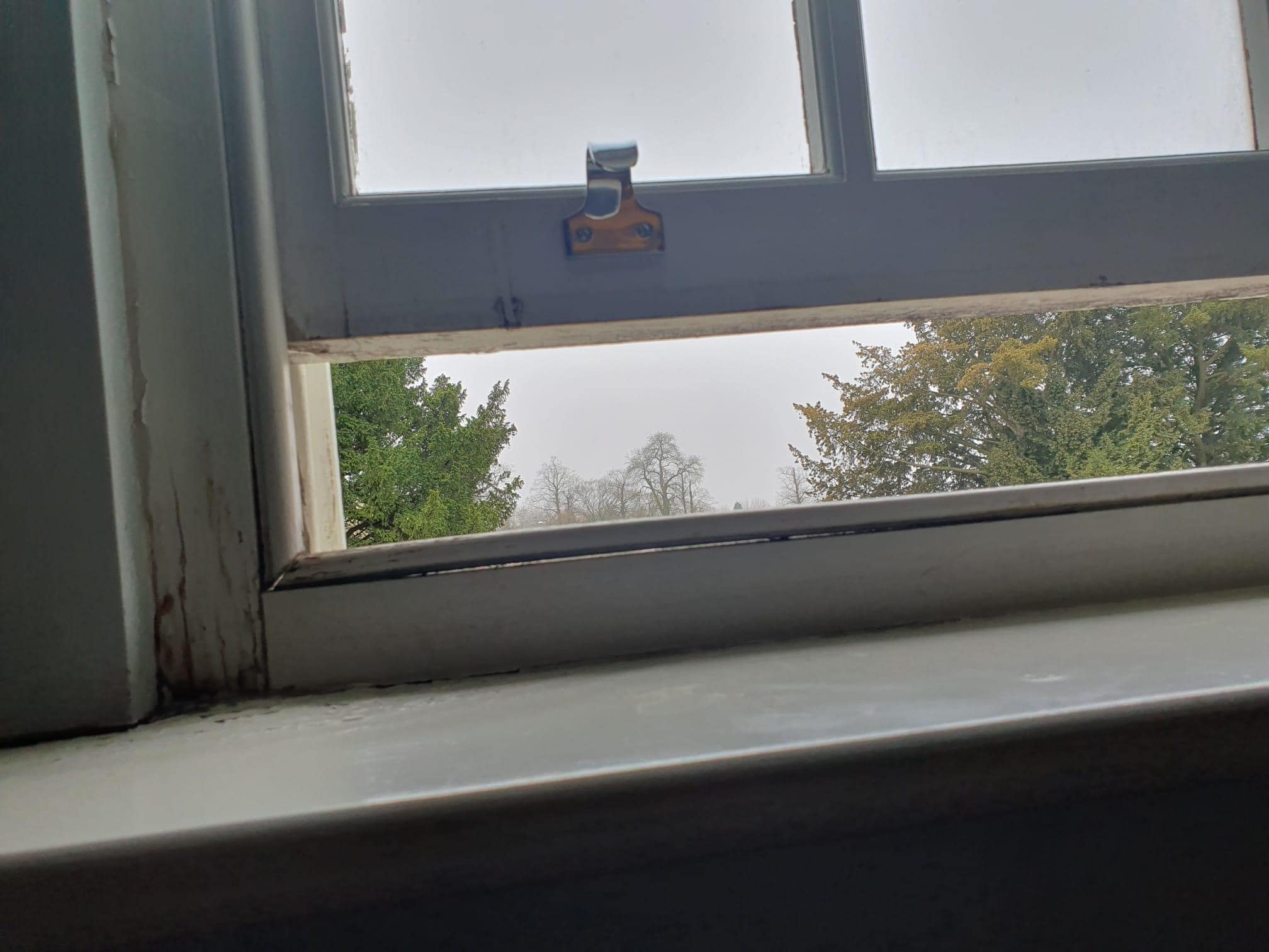 Window frame dilapidation