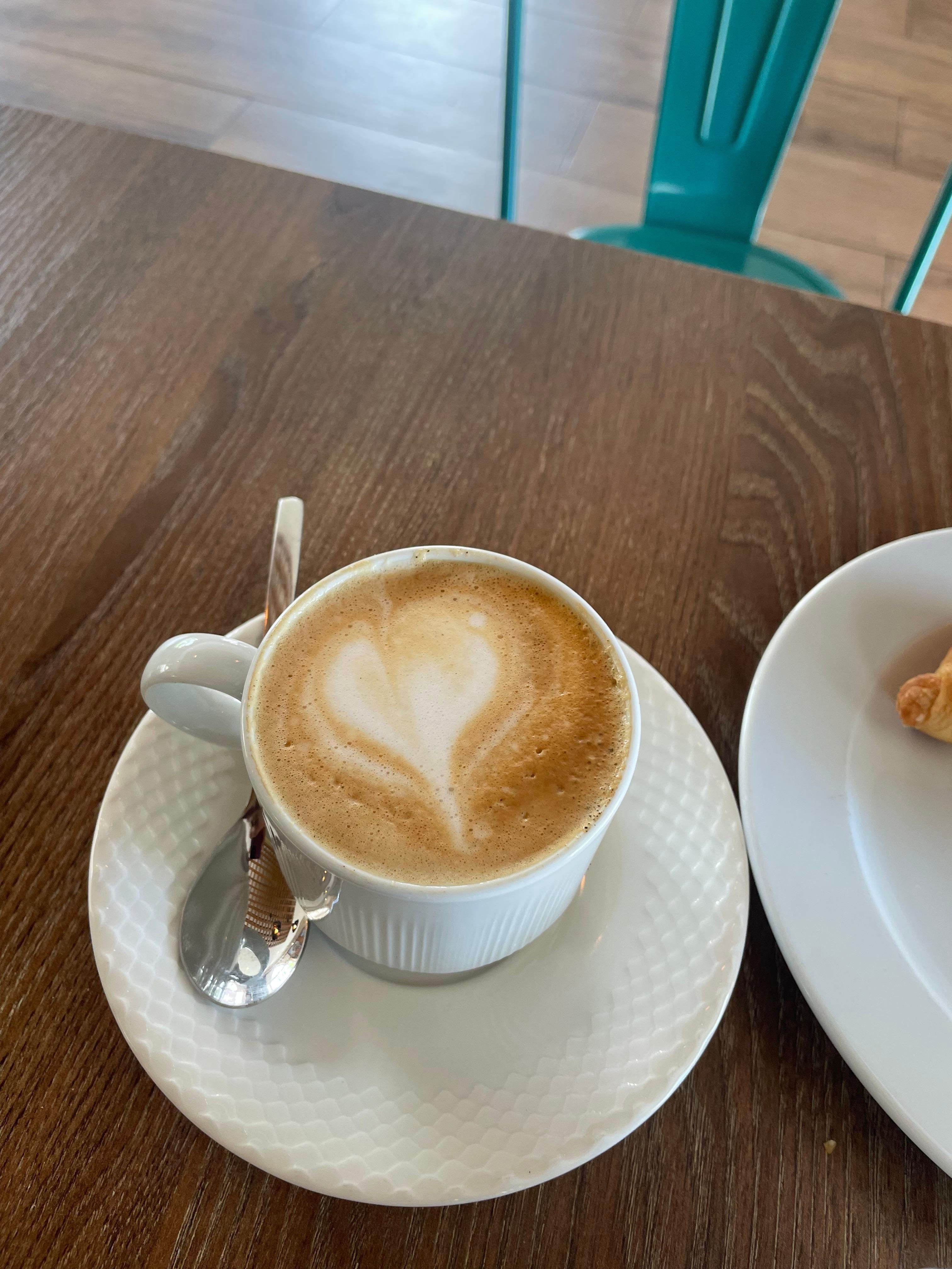 Excellent staff and coffee