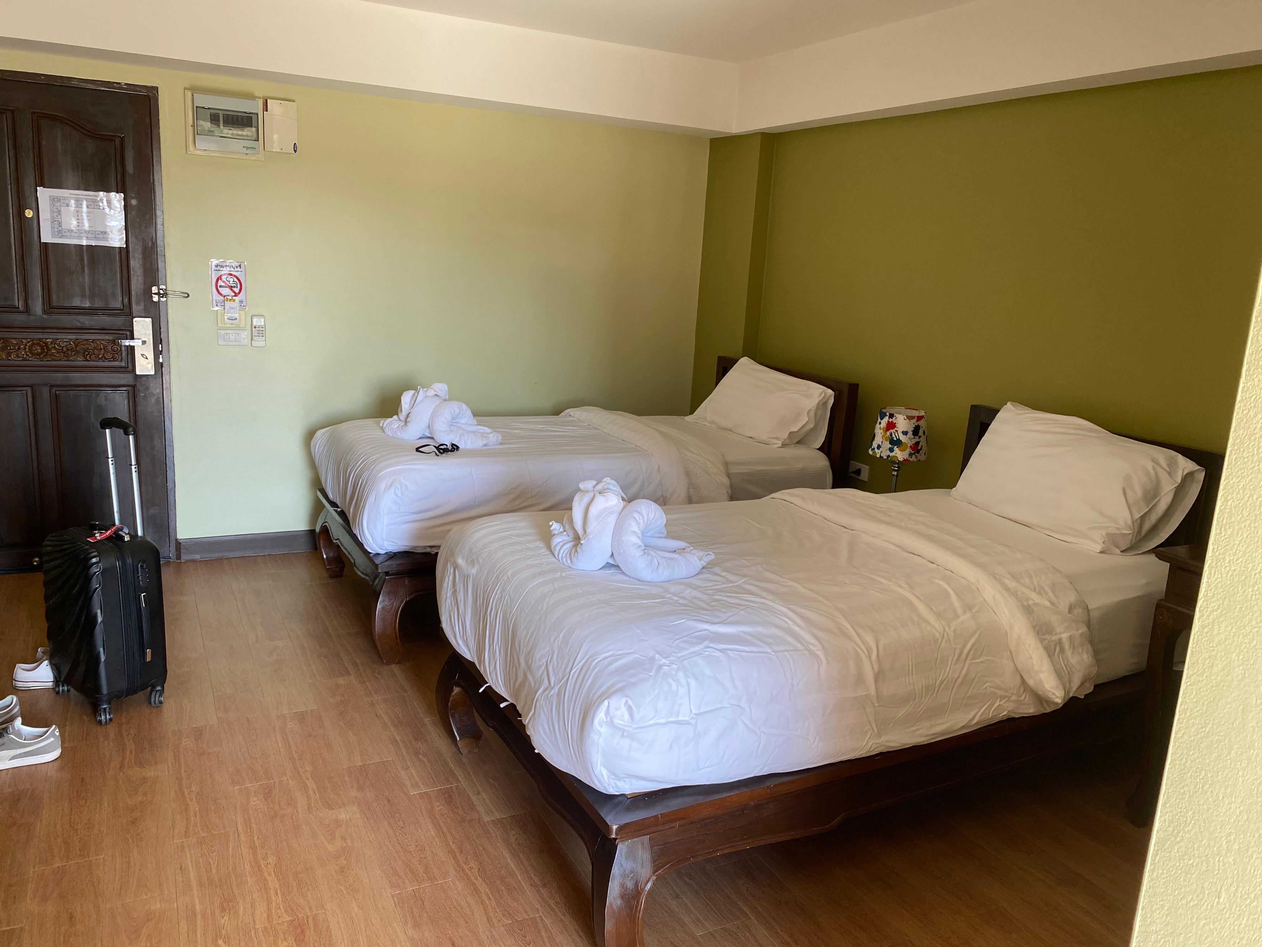  Two single beds room