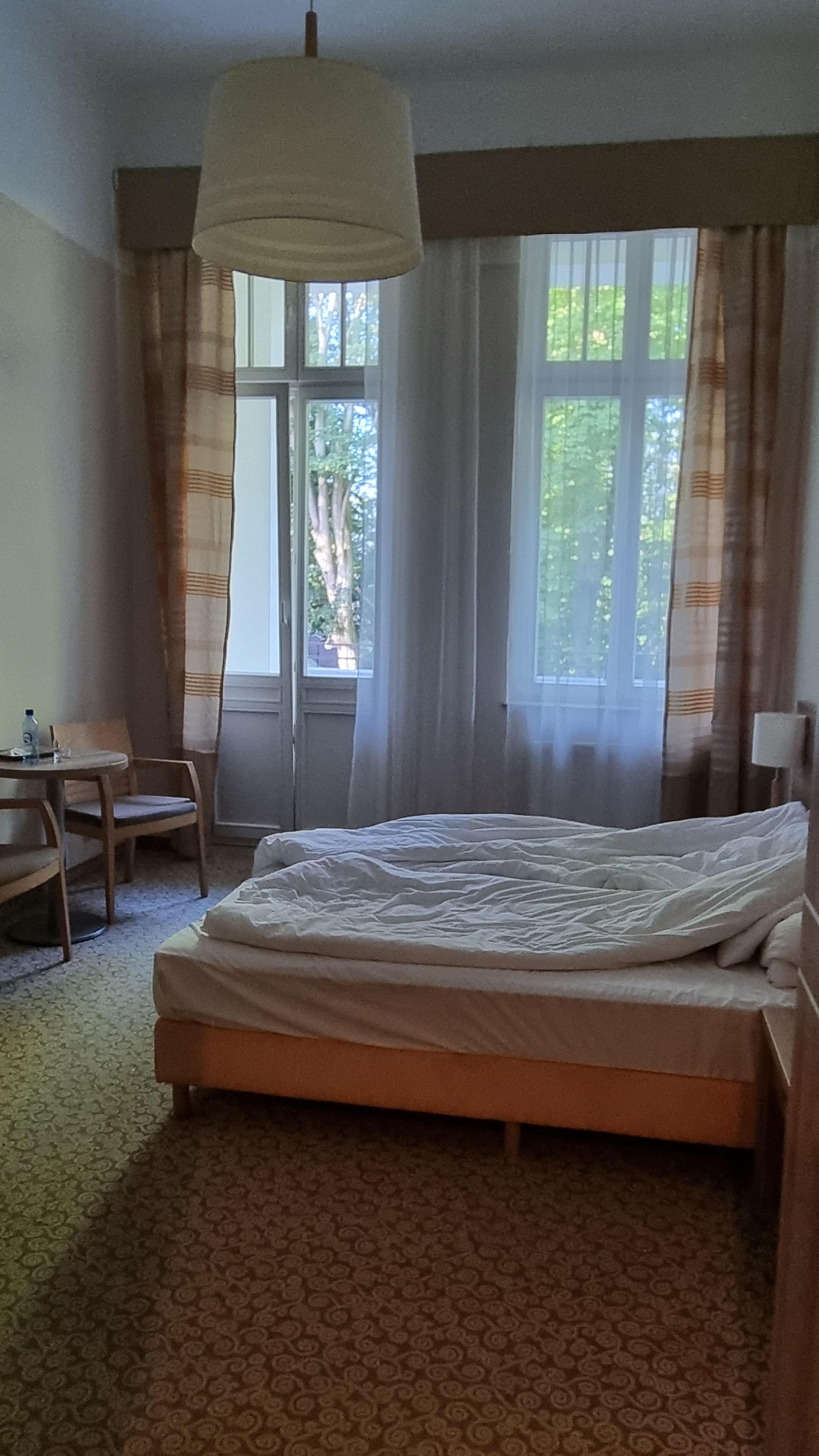 Standard double room with balcony. Main building.