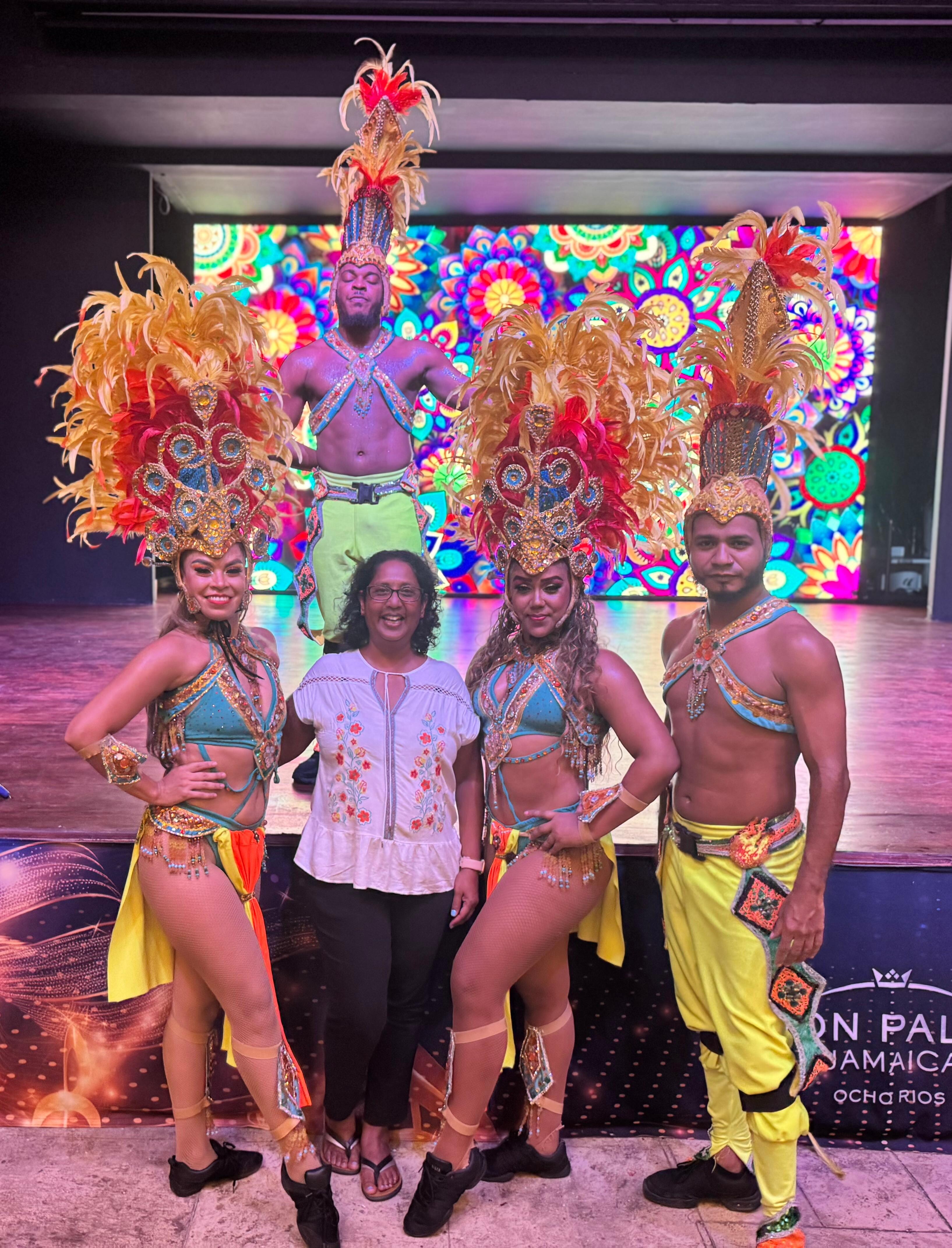 Wonderful shows every night ! 