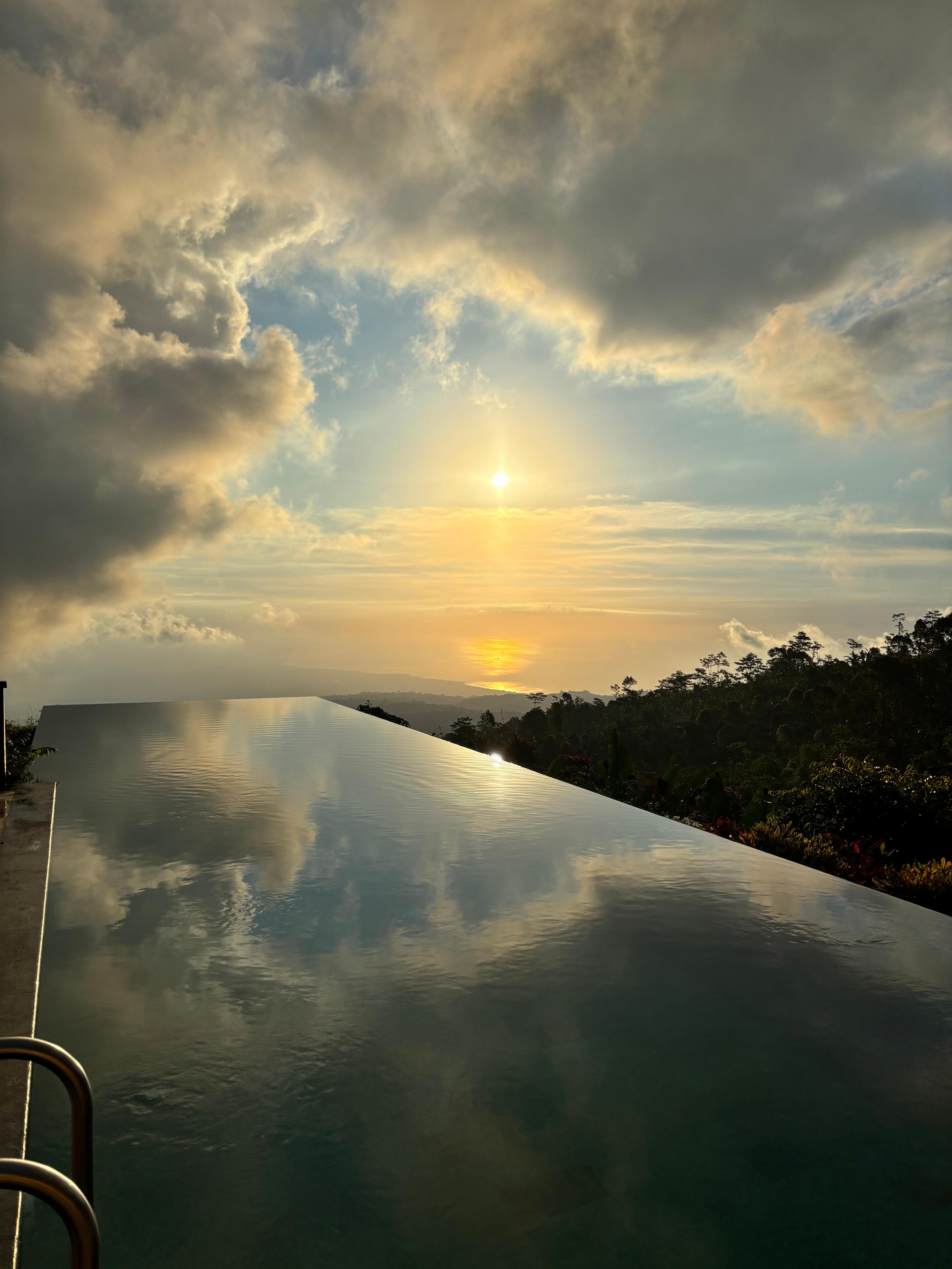  Infinitypool