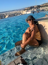 Roof top view at infinity pool