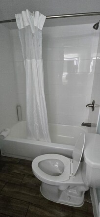 Clean bathroom