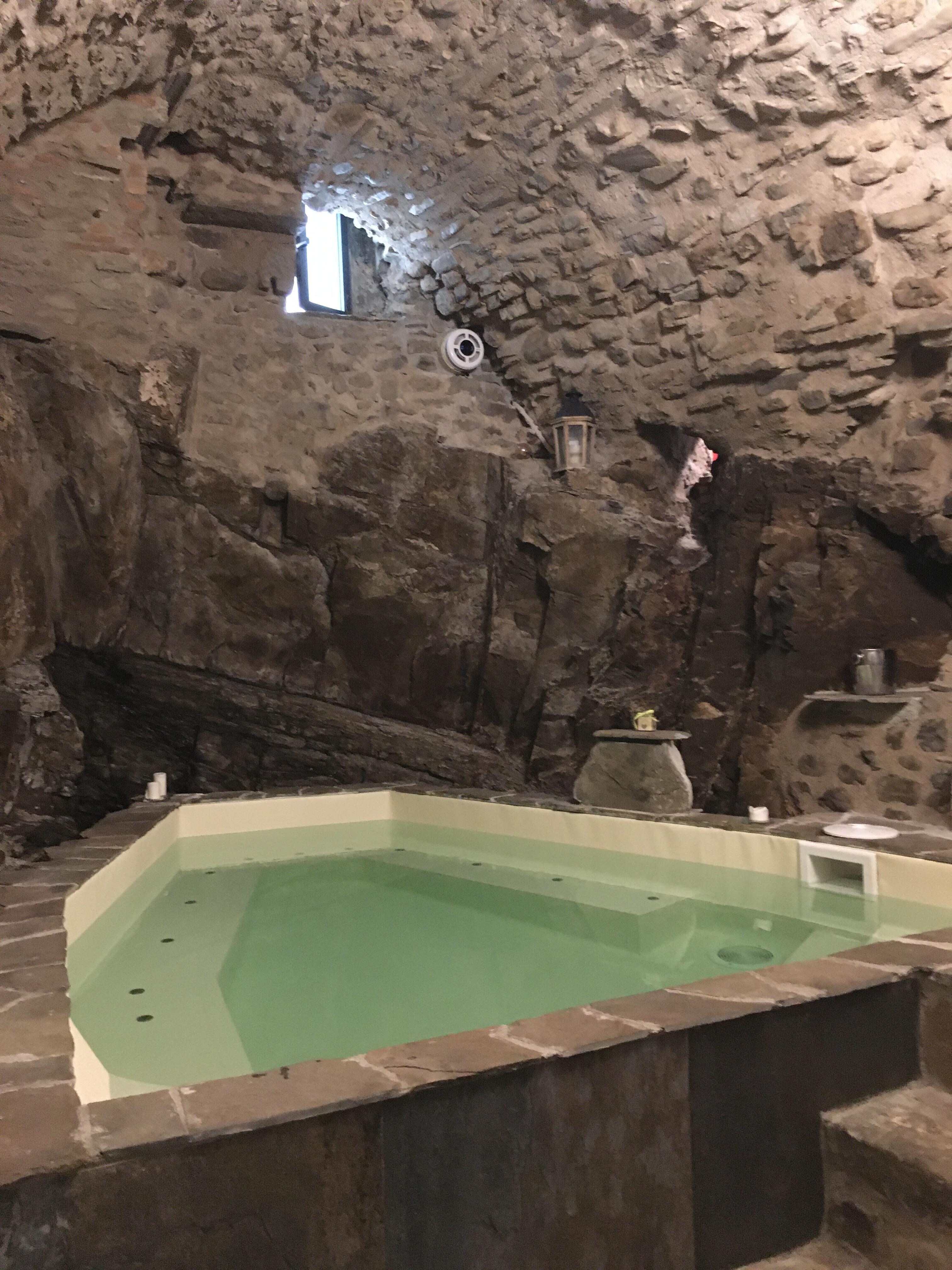 la vasca con idromassaggio