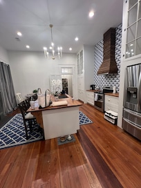Amazing and large kitchen!