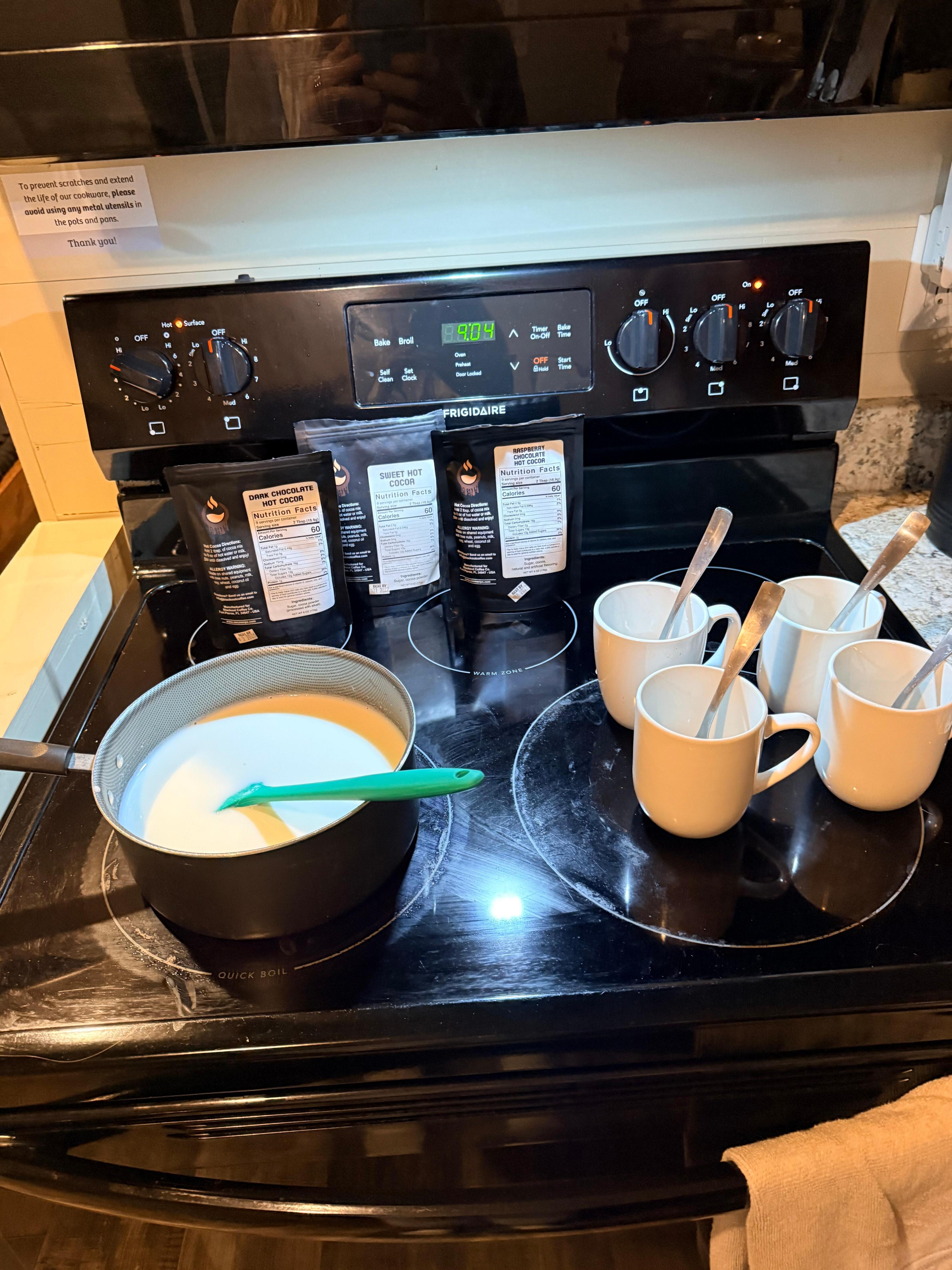  Great kitchen area with a good supply of general items for cooking. We enjoyed hot cocoa.