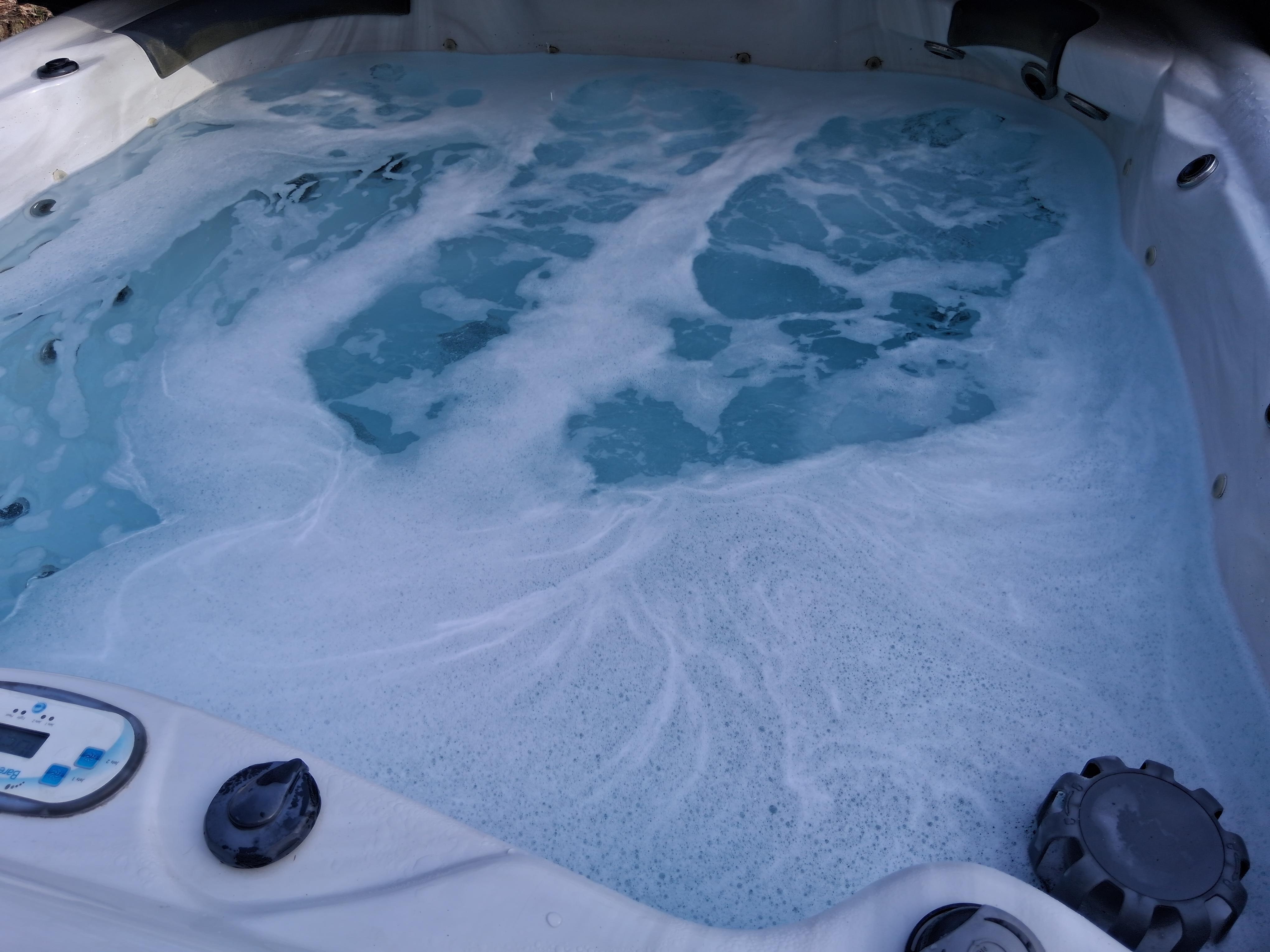 Hot tube with jets on.