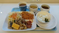 朝食バイキング。