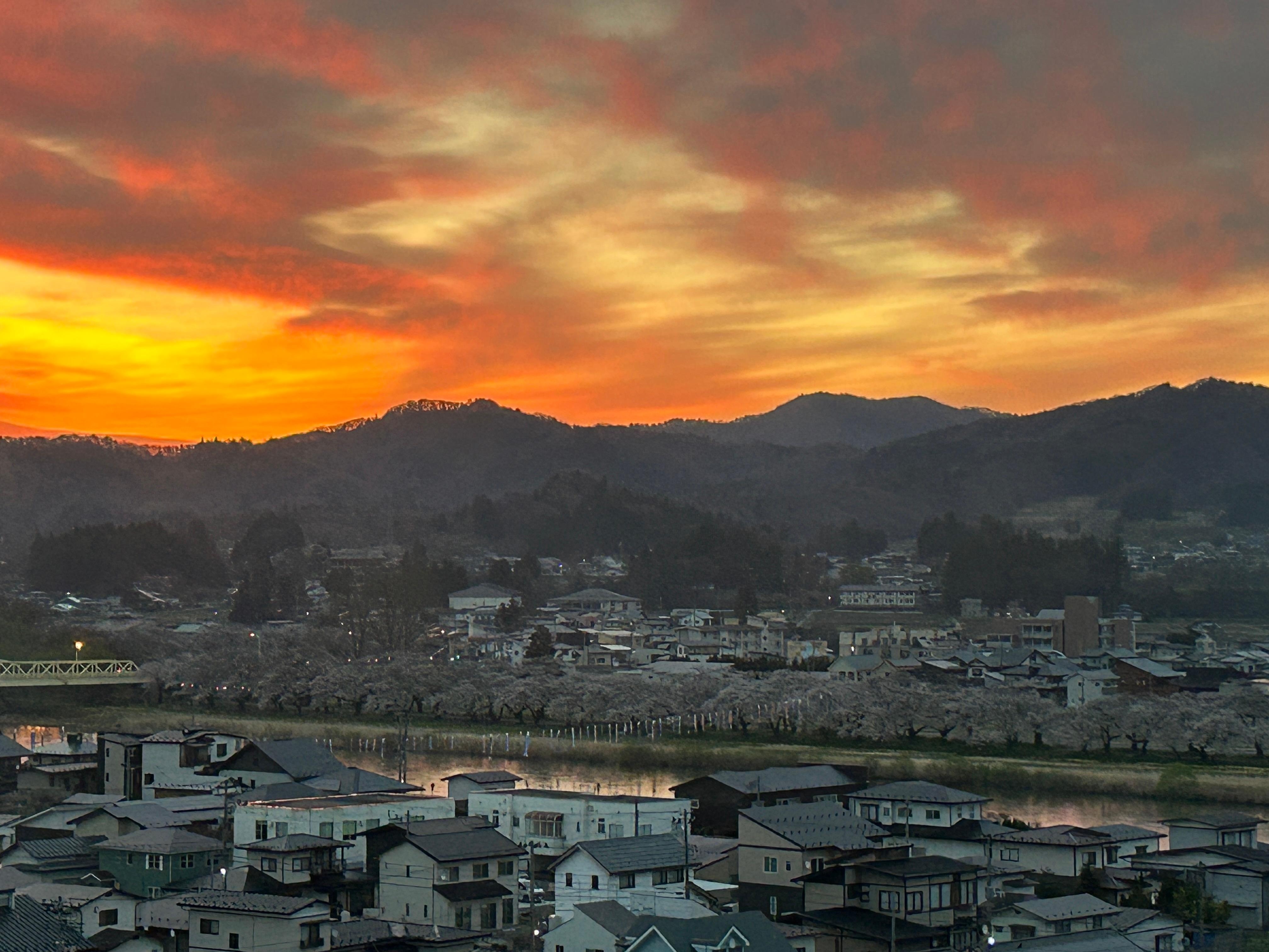 臨河清晨的視野