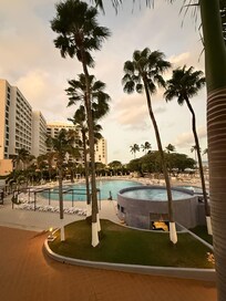 Great poop. So big and clean