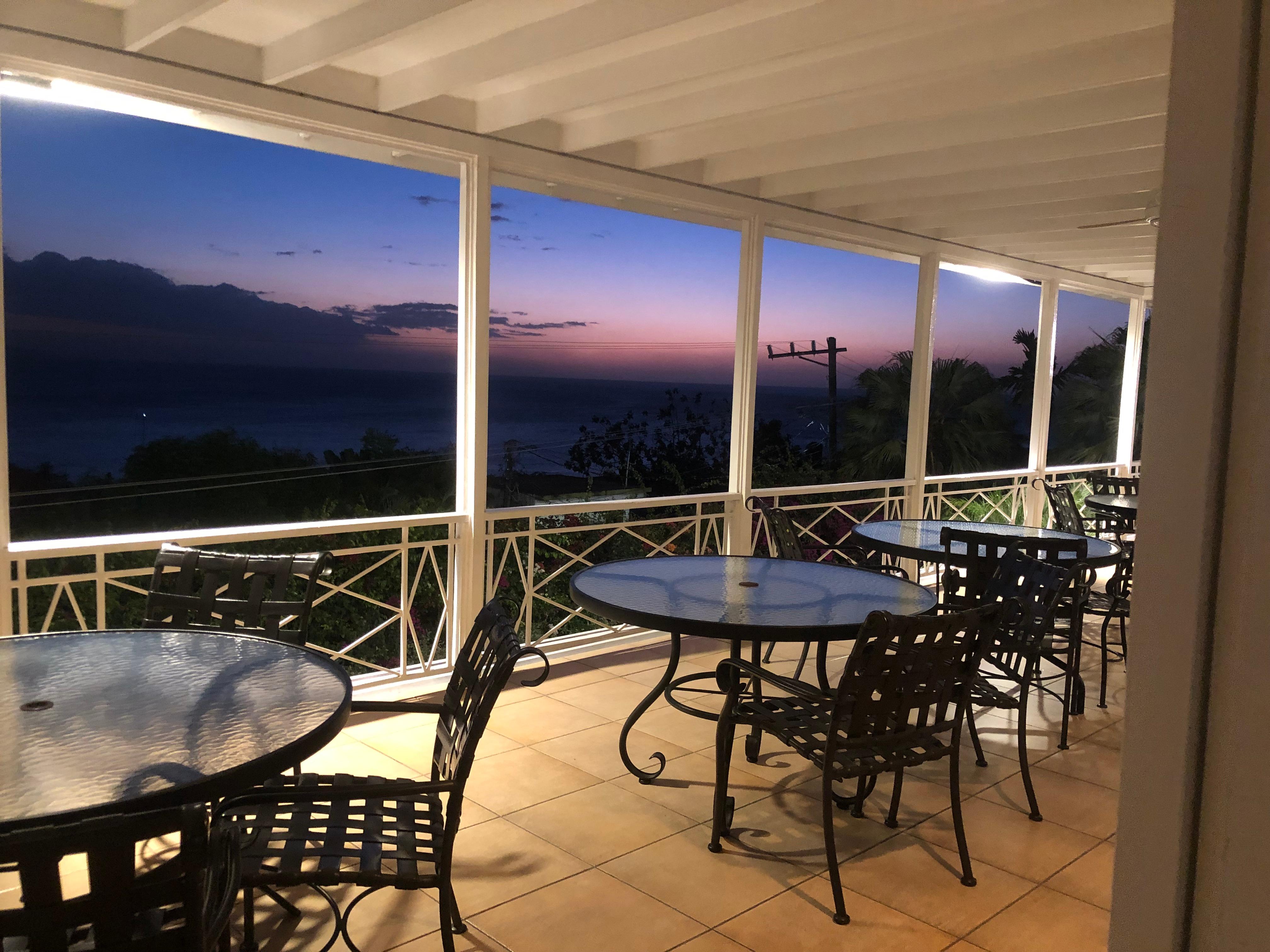 Breakfast area