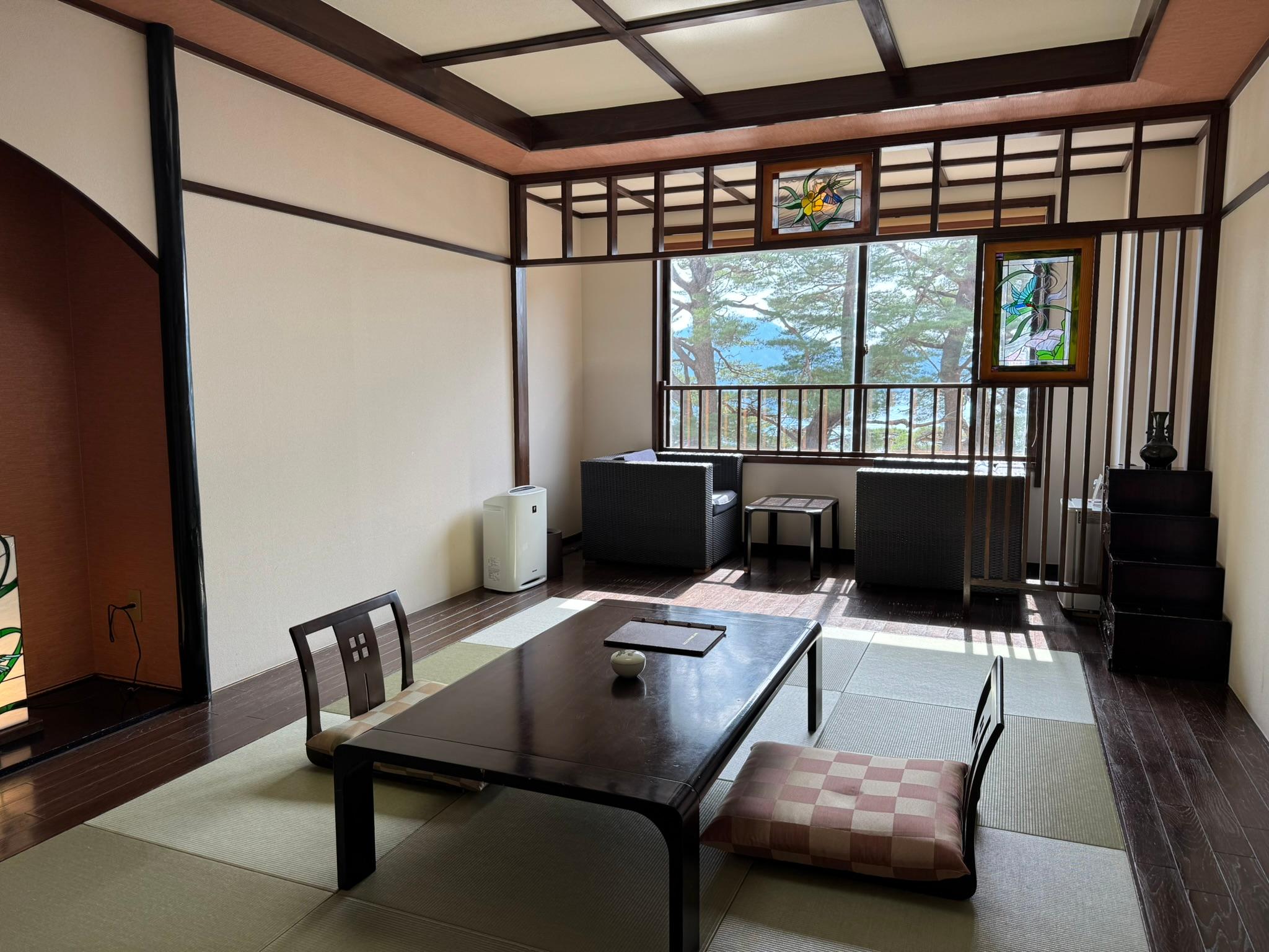 客室で