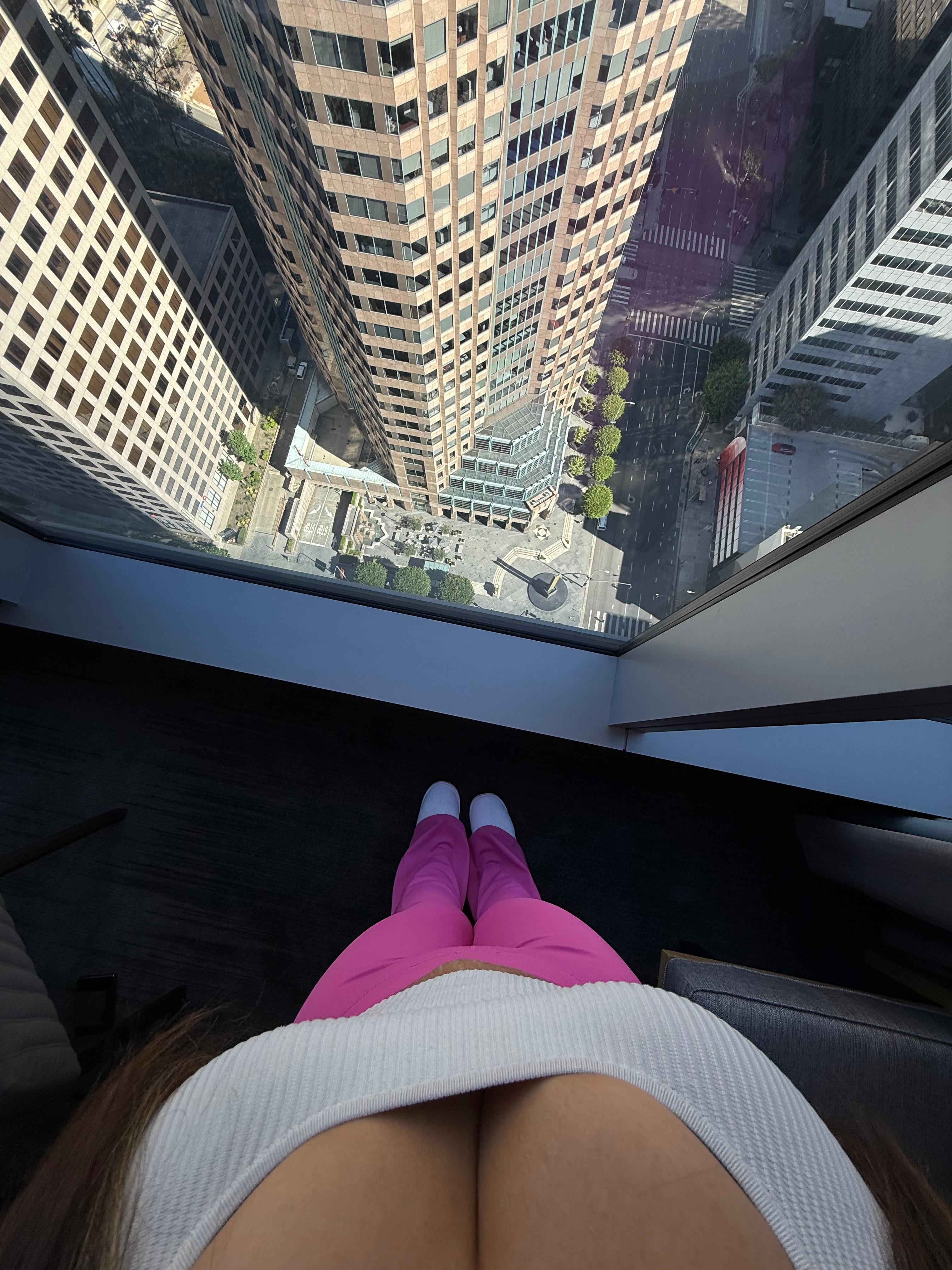 Stayed on the 33rd floor and you can see the Hollywood sign to the left 