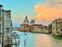 Von der Brücke Accademia