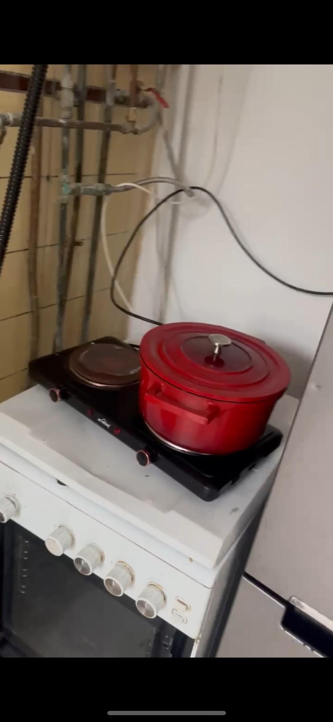“Stove”