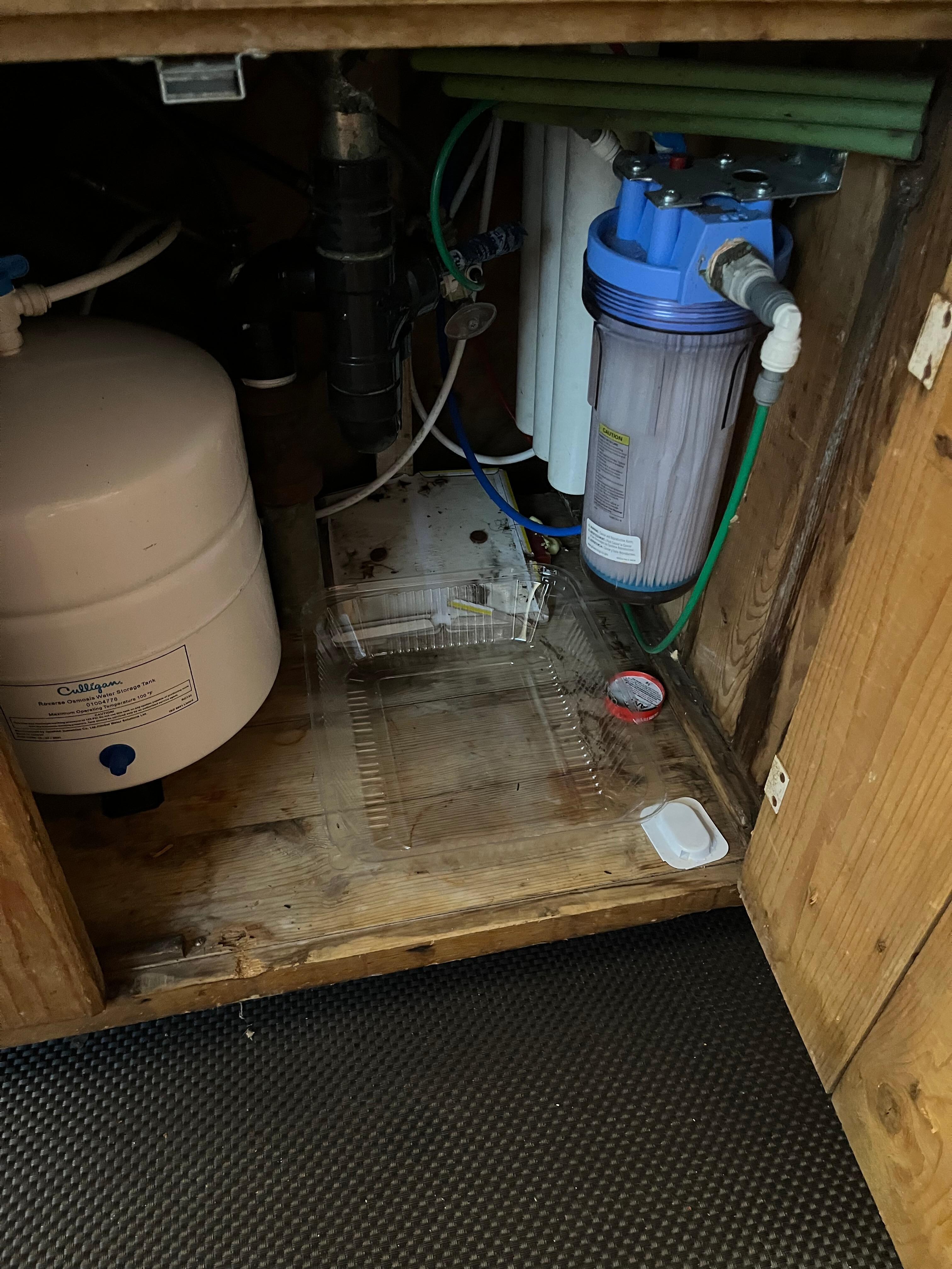Dirty cupboards 