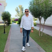 Tesisin konumu güzeldi plaj da güzeldi