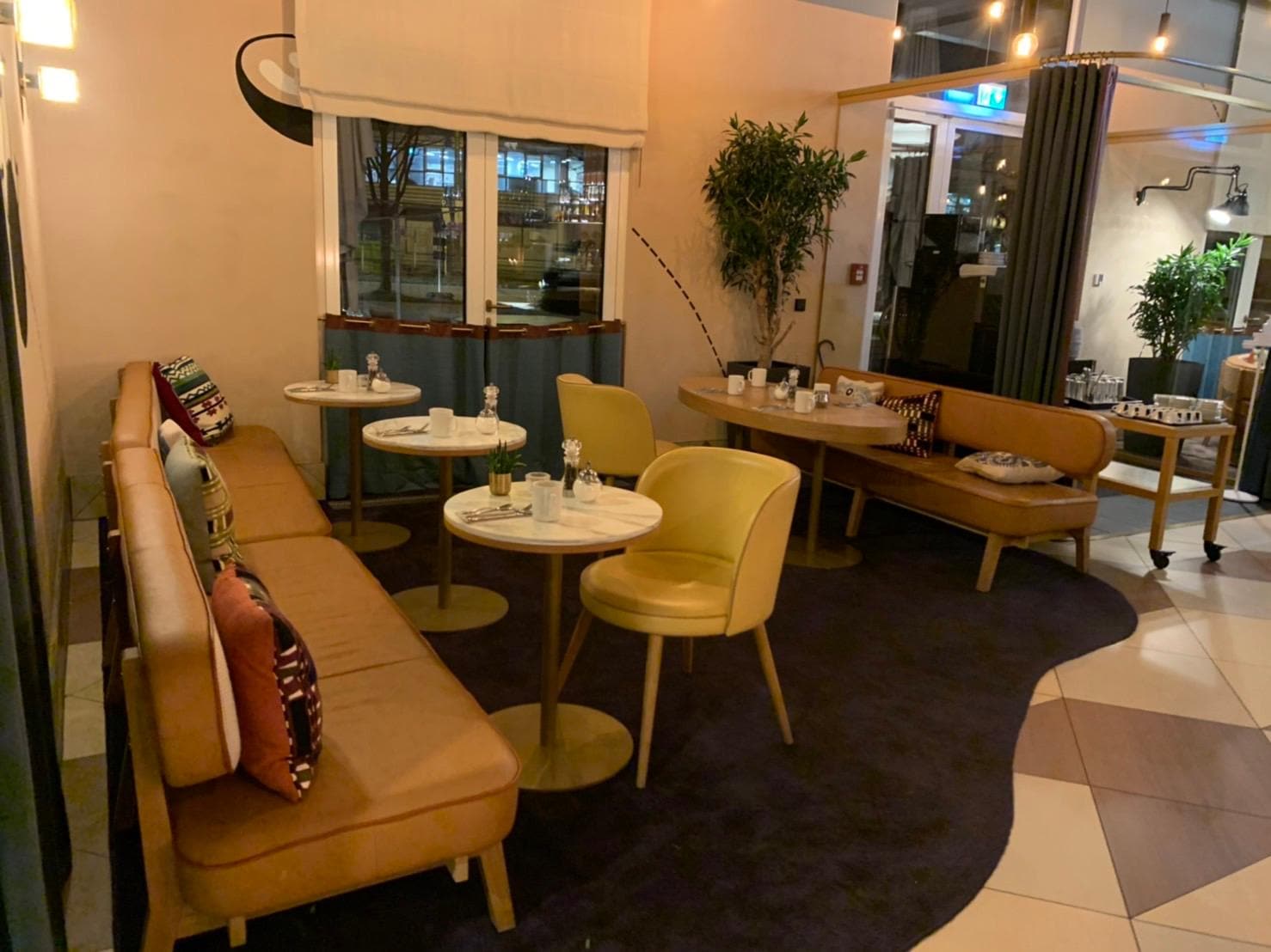 早餐用餐處，MONA