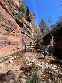 Hiking the West Branch of Oak Creek