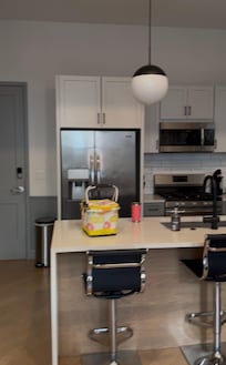 Cute little place with full kitchen.