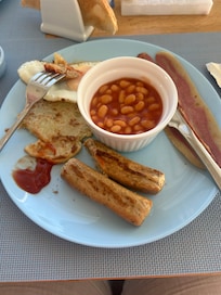 Vegetarian cooked breakfast