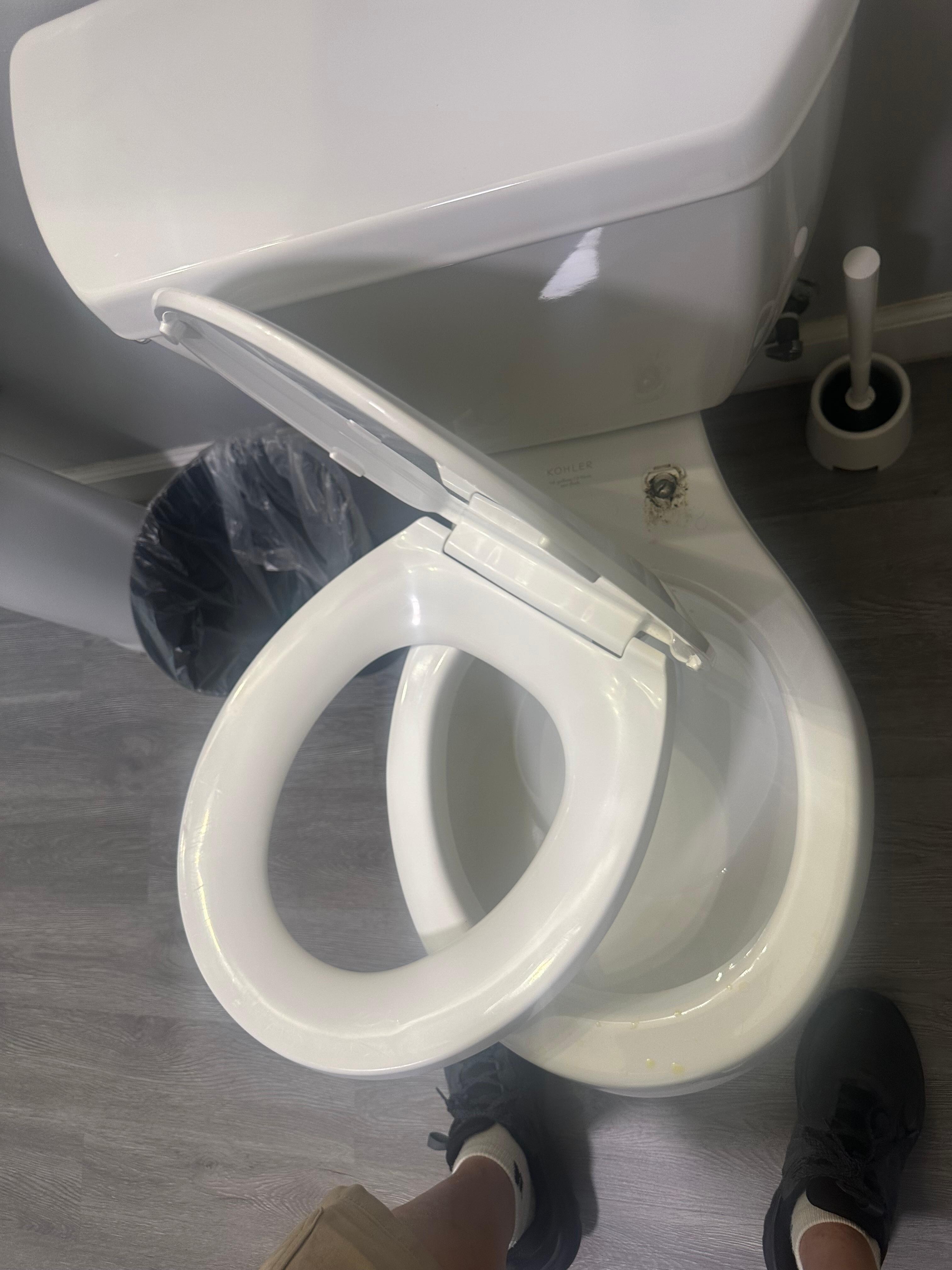 Second bathroom toilet broken