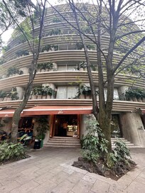 Great looking building