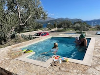 The small jacuzzi/heated pool. Perfect for little ones