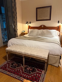 Room is large with coffee, refrigerator auto magic shades for windows. Very quiet