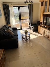 Very sunny in morning , good for during clothes. Nice to watch world go by. Lift to all floors never broken. Great for older people with some walking issues