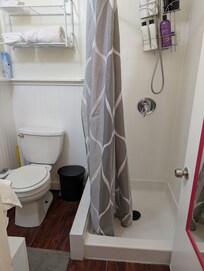 Very uncomfortable shower...water got everywhere.