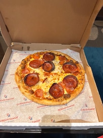 Gordon Ramsay street pizza