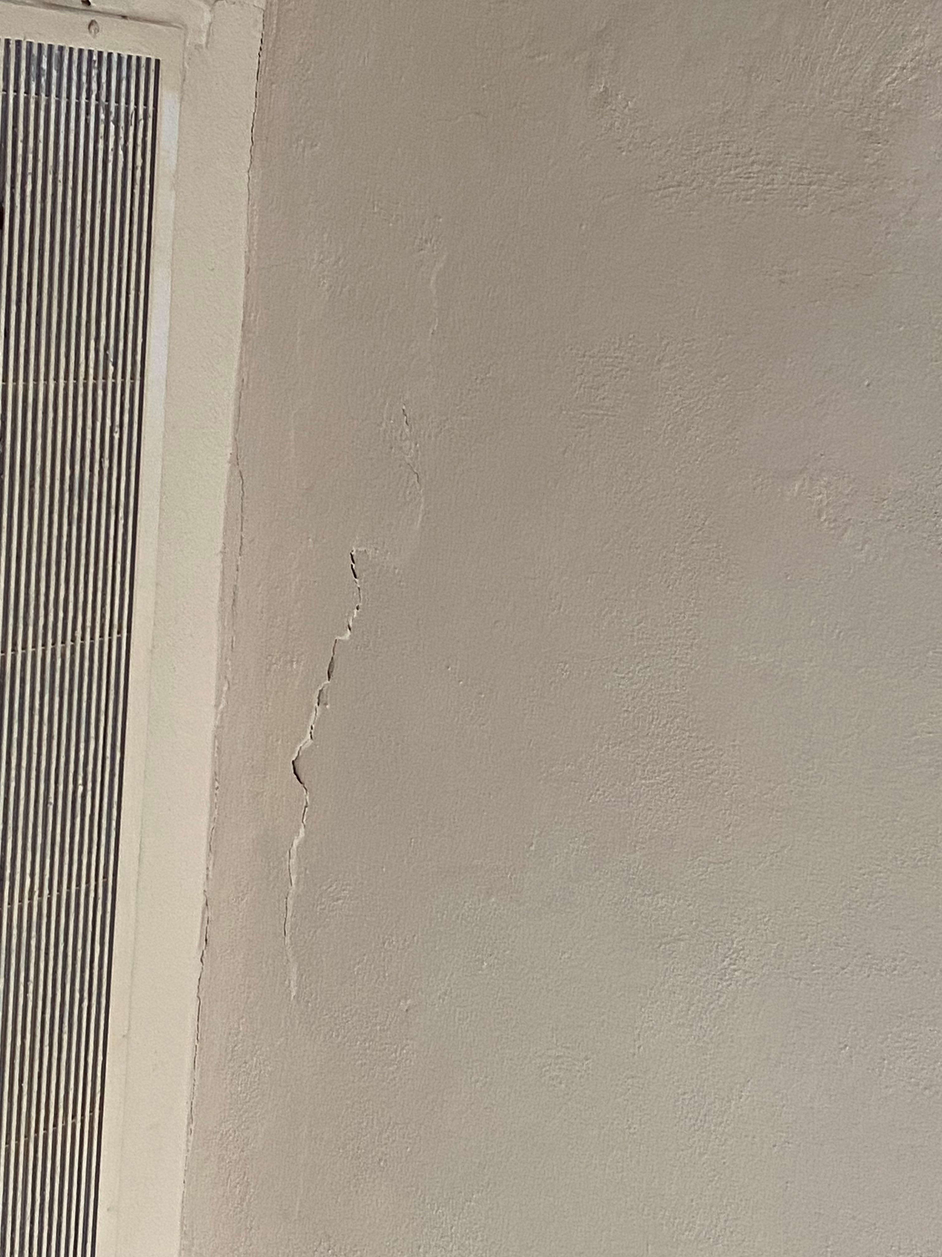 Improper mould restoration in ceilings.