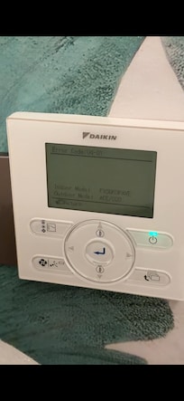 Air conditioner broke they still want to keep me stay that room.