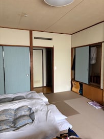 鍵を受け取り、部屋に入ったら、もうお布団は敷かれていました
