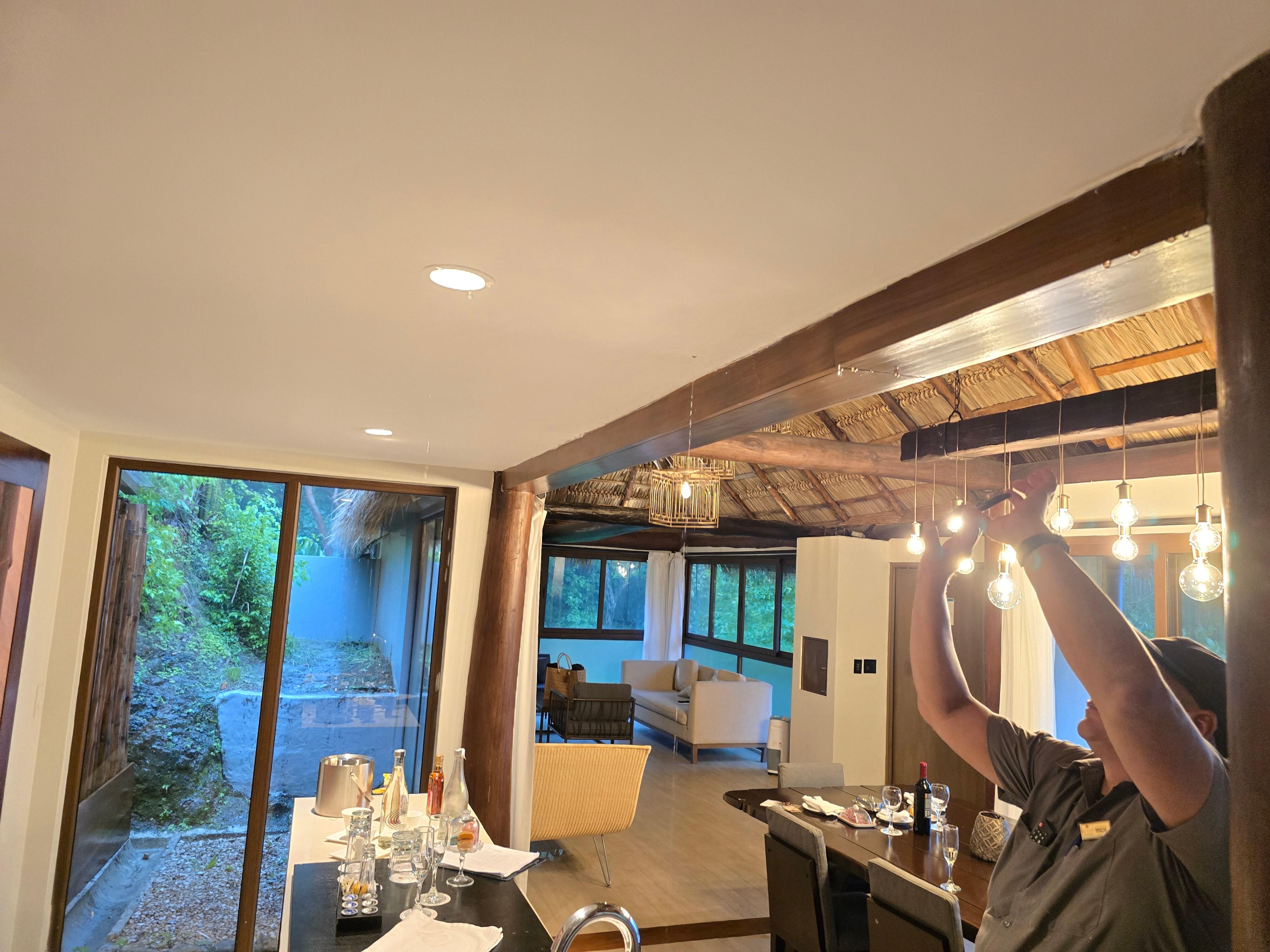 Rained leaking thru roof