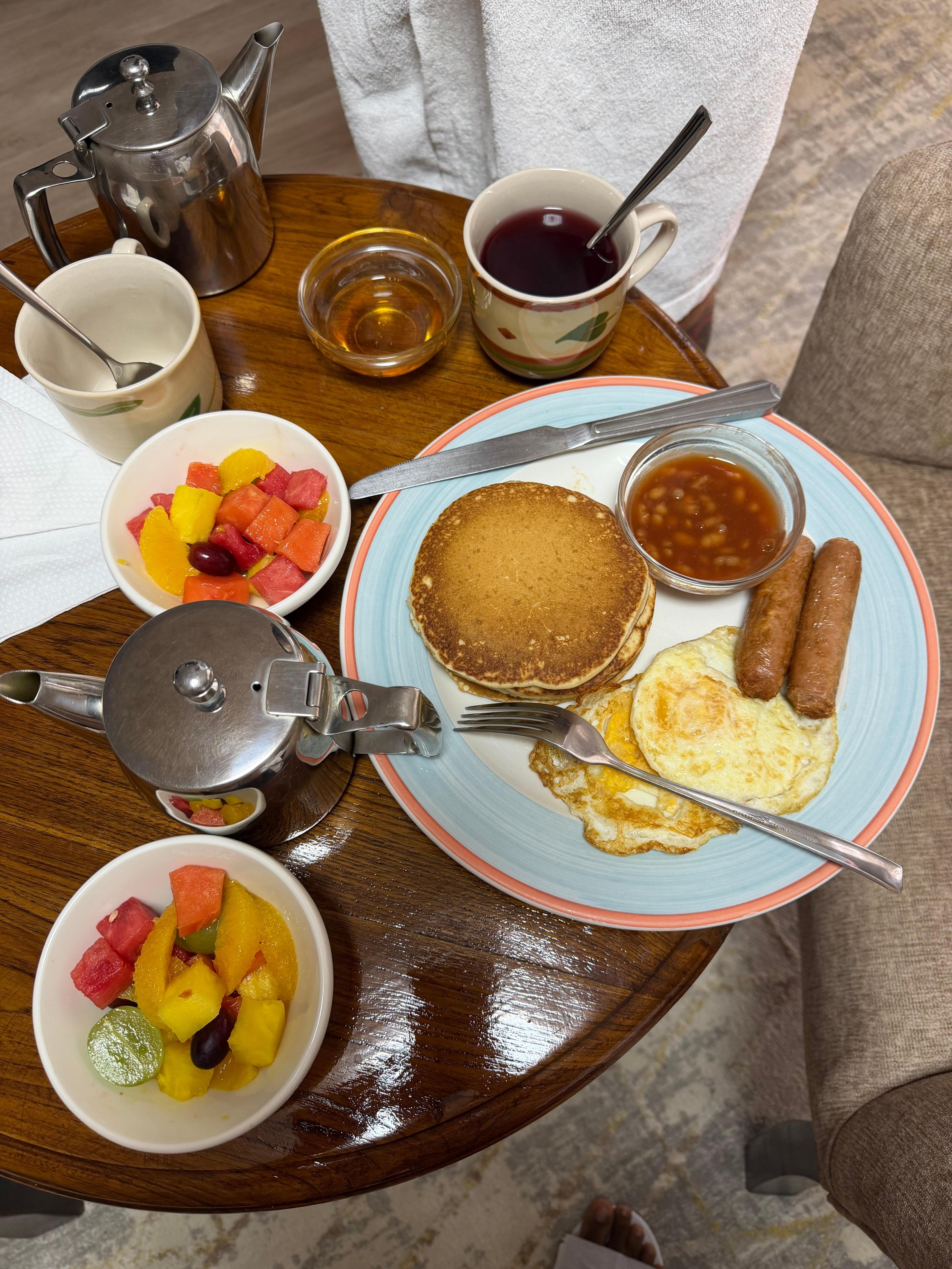 Full course breakfast, delicious!