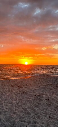 Beautiful sunsets on Bonita Beach!