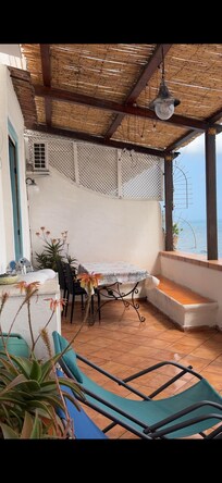 balcony