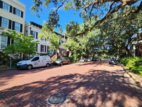 Exterior and convenient street parking
