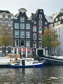 Outside of the apartment which is ringed in red