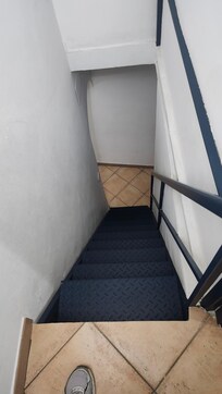 Suicide stairs with a heavy suitcase...
