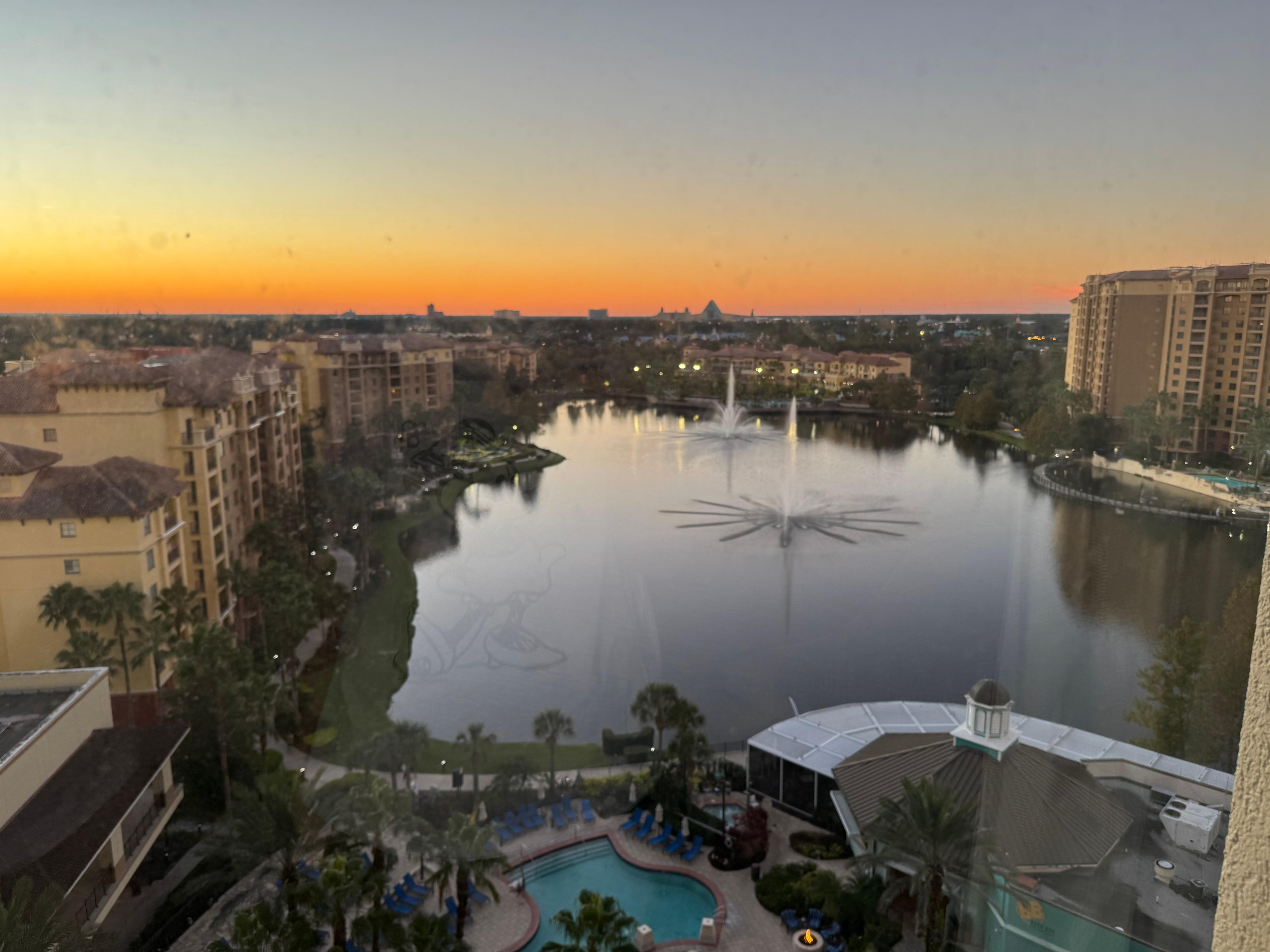 2 queen bunk lake view room